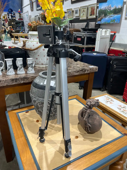 Vintage adjustable Tripod