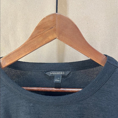 Banana Republic Women’s Black Long Sleeve Sweater (Size L)