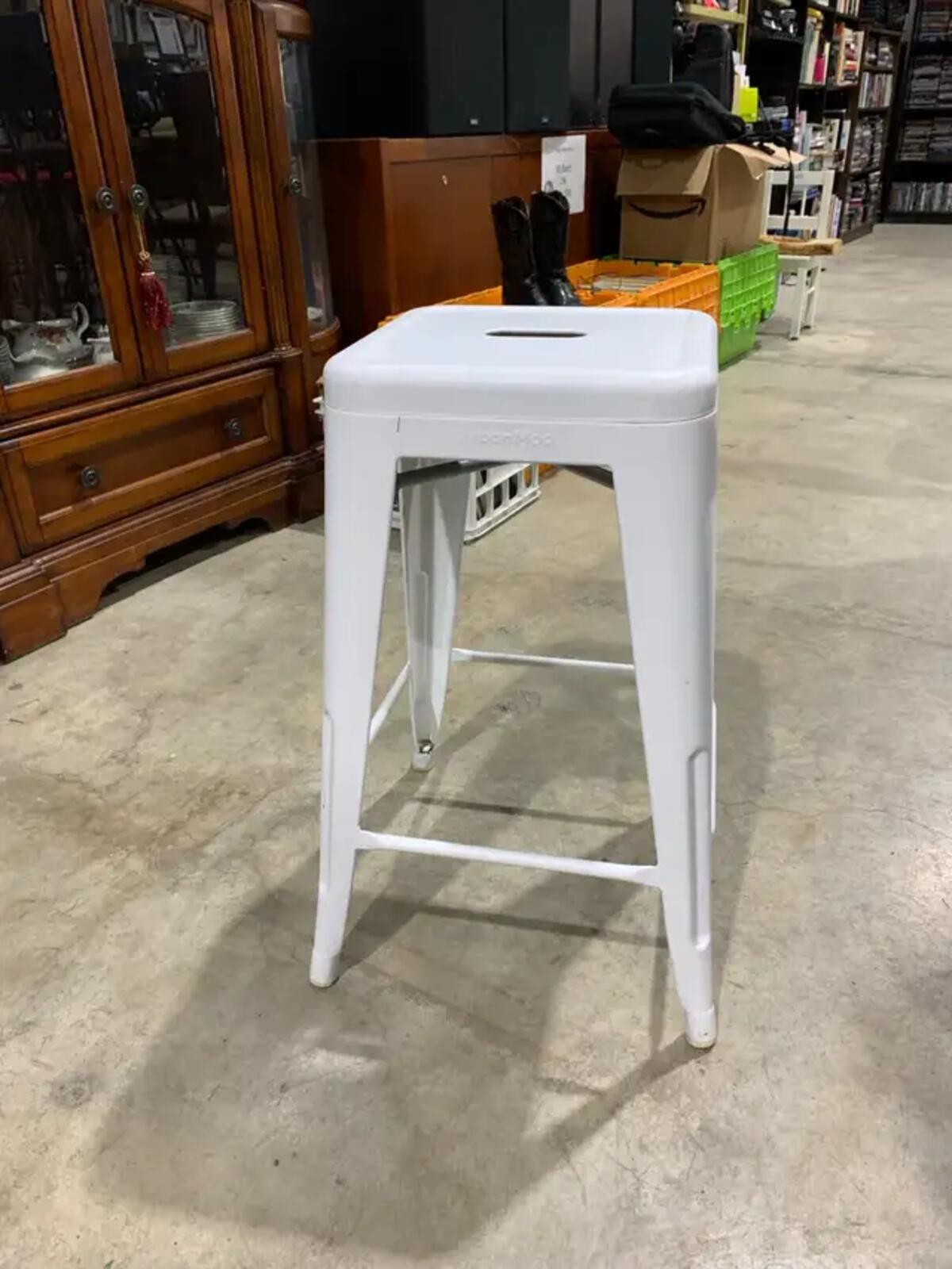 UrbanMod Bar Stool