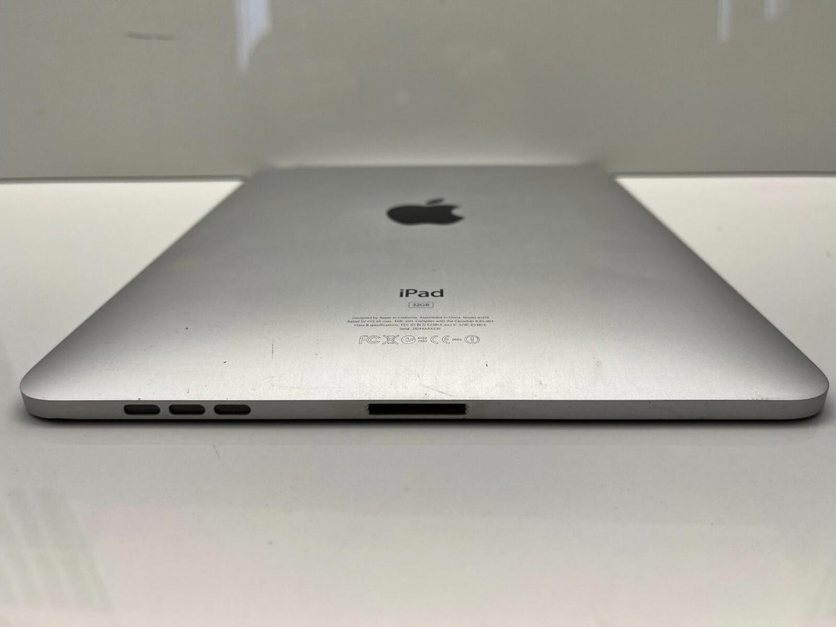 iPad 1st Generation Black 32GB A1219 NOT WORKING