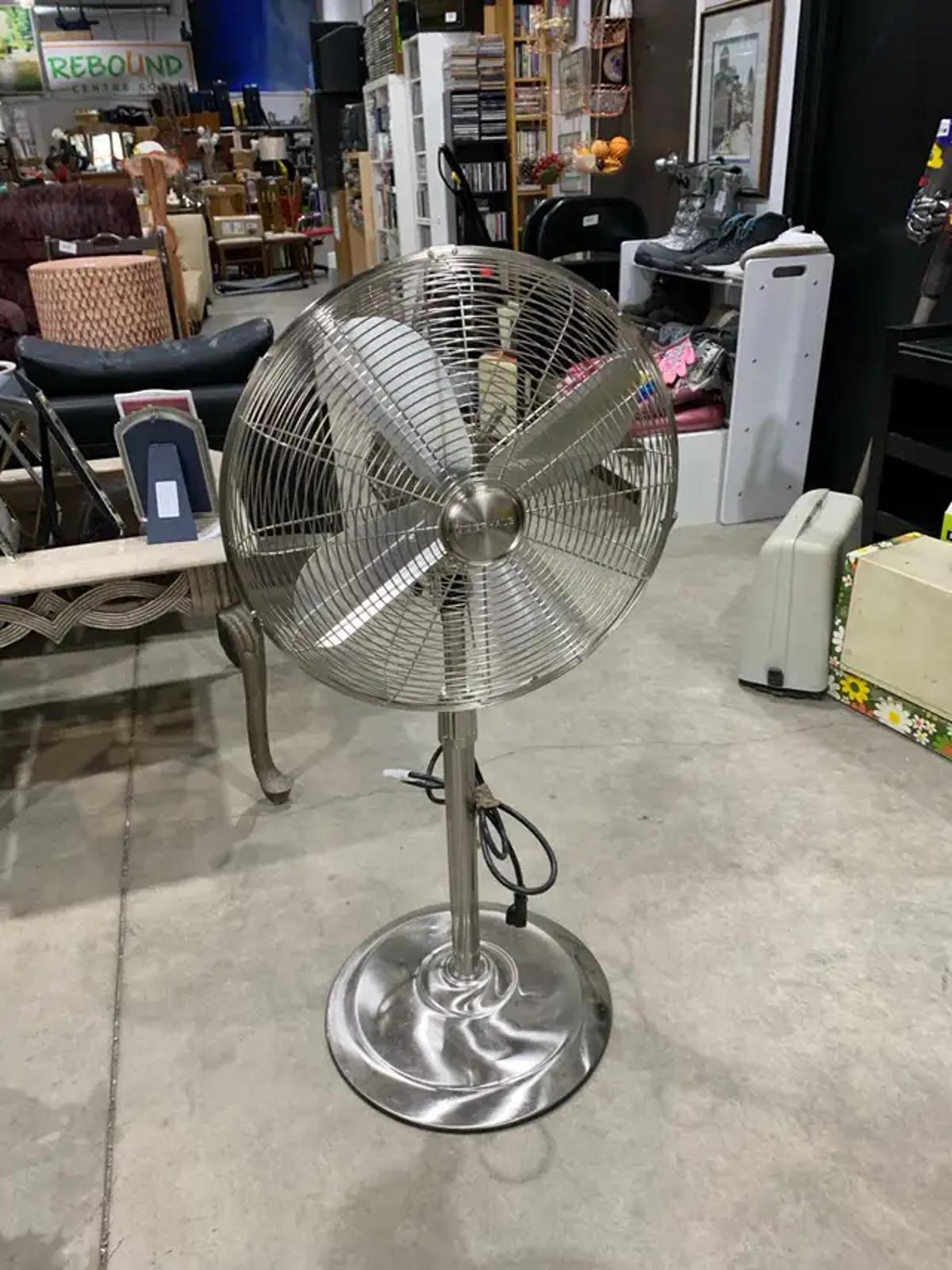 Uberhaus Silver Industrial Style Fan
