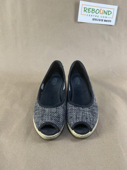 Women’s Keen Cortona Slip-On Peep Toe Wedge Heels (Size 8)