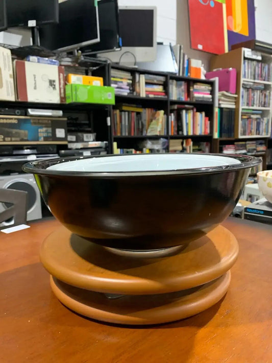 Vintage Black and White Pyrex Bowls