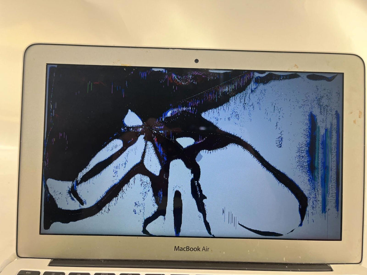 Macbook Air 1370 Bad Screen For Parts