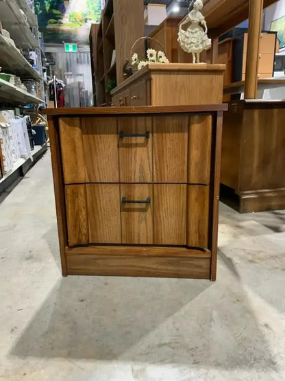2 Drawer Nightstand