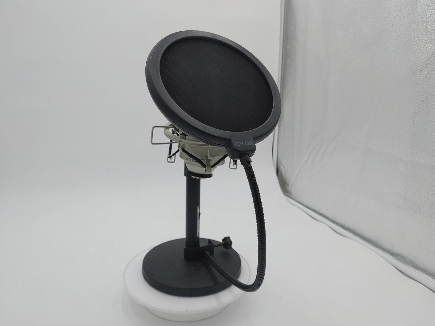 Excellent Condition MXL 990 Microphone Silver Untested + Stand & Pop Filter