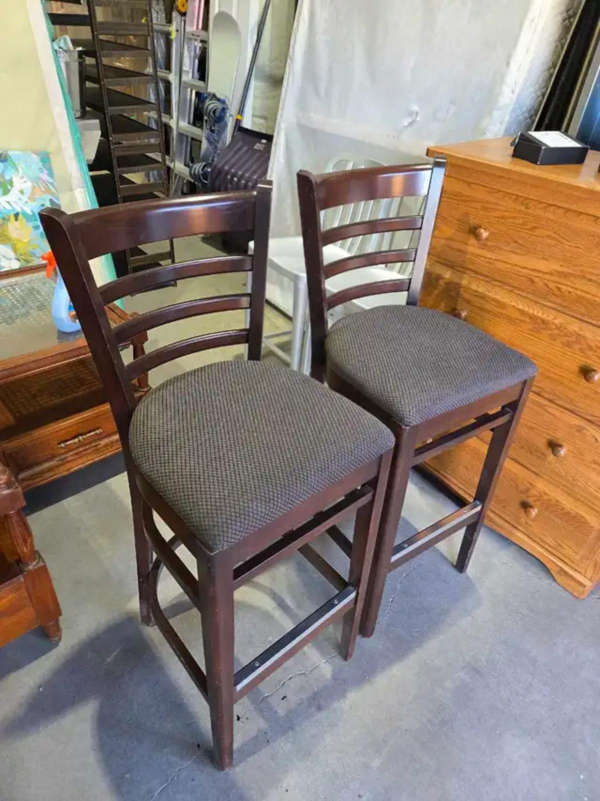 2x Wooden Bar Stools - 30"