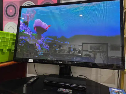 Sony BDP-S390 Blu-Ray Player + Remote