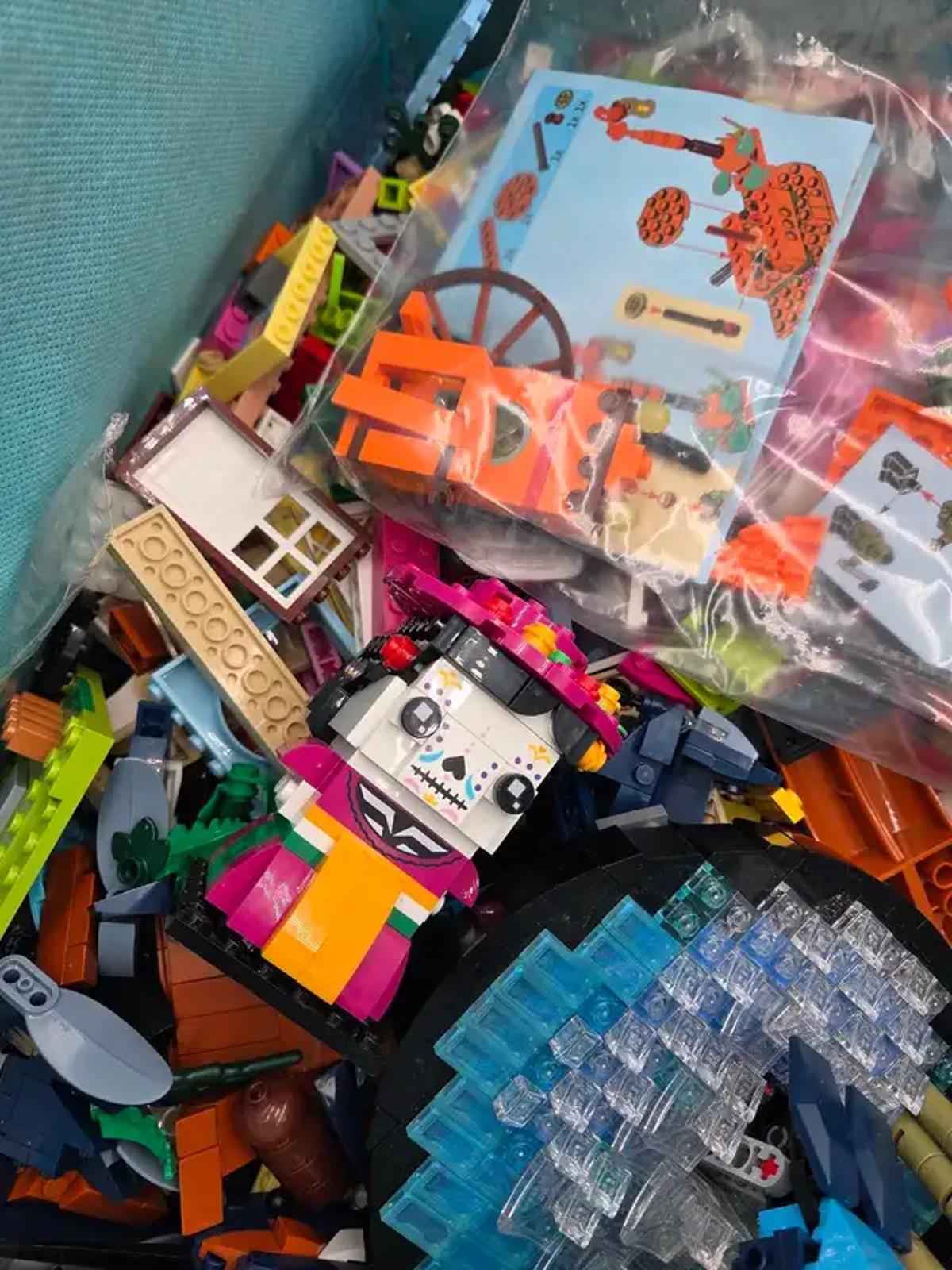 Random assortment of Lego - 13lbs