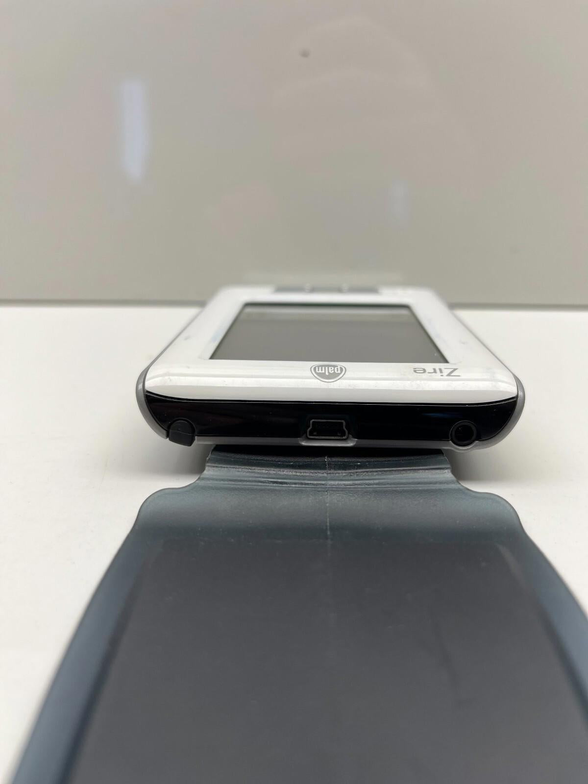 Palm Zire m150 PDA White Dead Battery