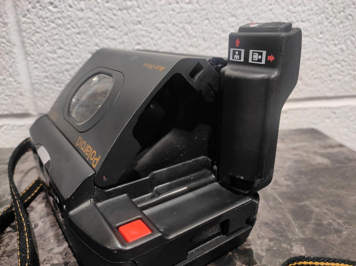 Vintage POLAROID Captiva SLR /QPS Auto Focus Camera F12-107 MM