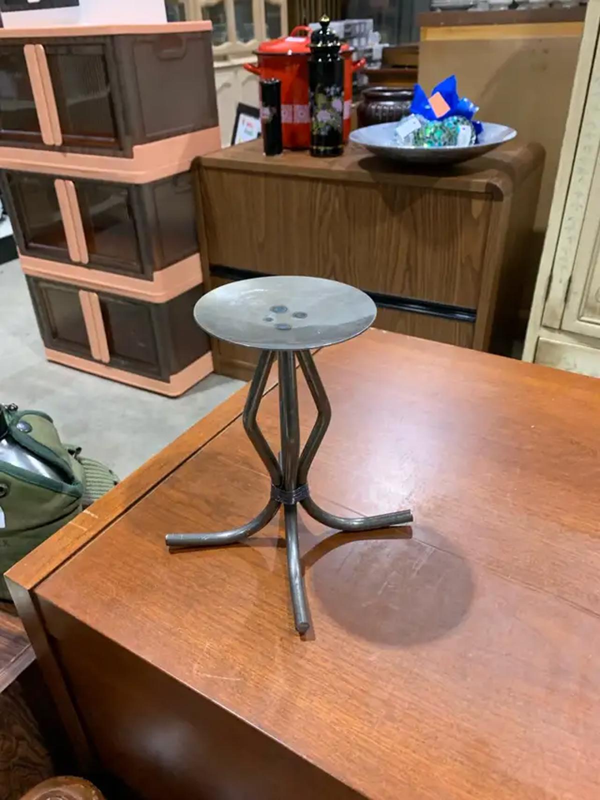 Metal candle Stand
