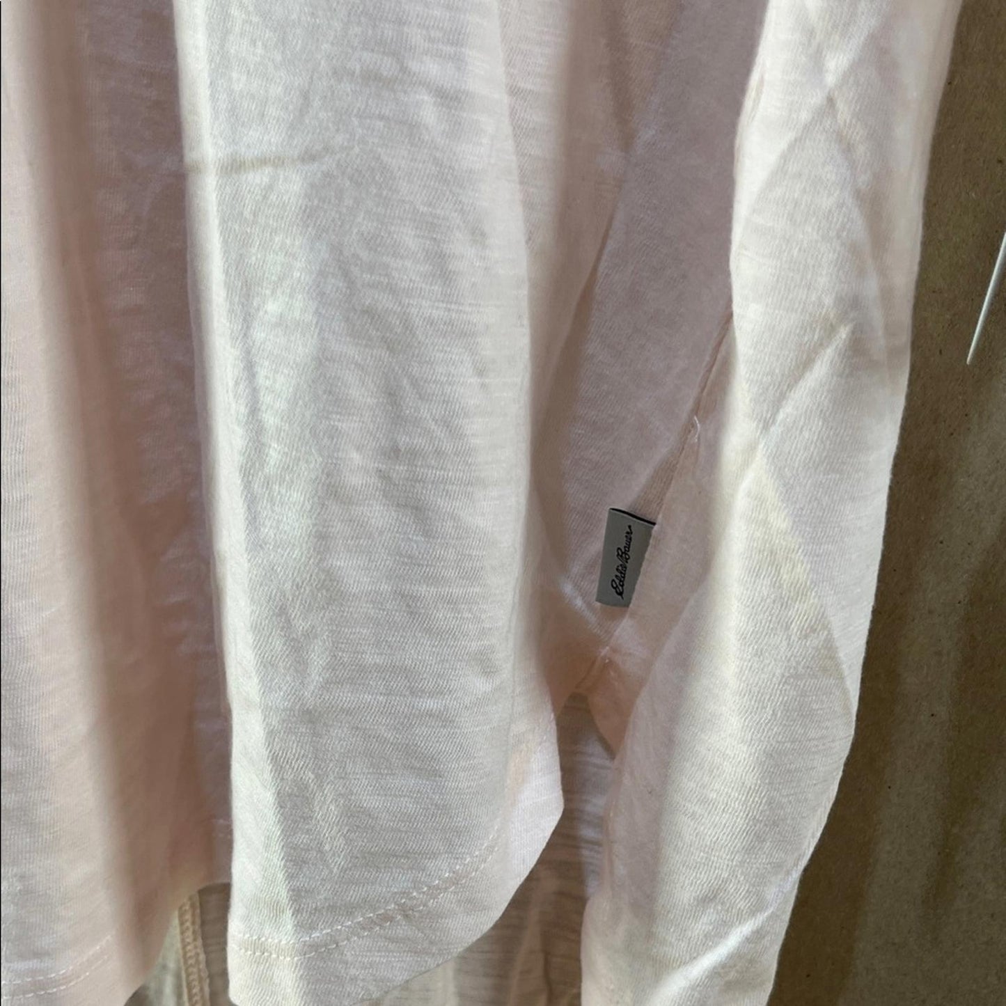 NWT Eddie Bauer Soft Pink Short Sleeve V-Neck Tee (Size L)