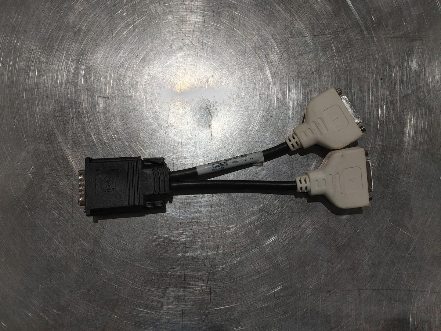 GOOD CONDITION Molex to Dual DVI Female 6inch Cable Black