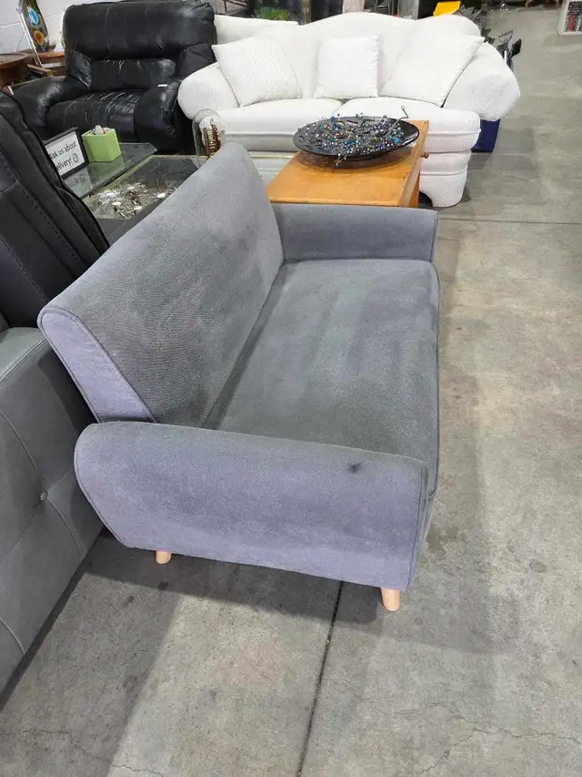 Sobaniilo 47" Small Modern Loveseat Chair