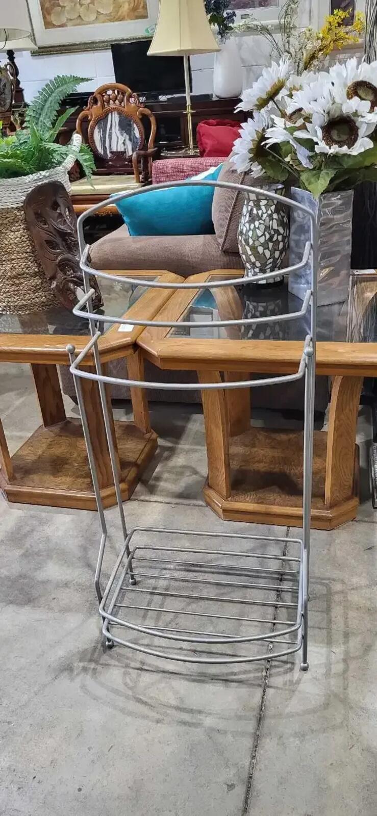 Mid-century Modern Metal Towel Rack