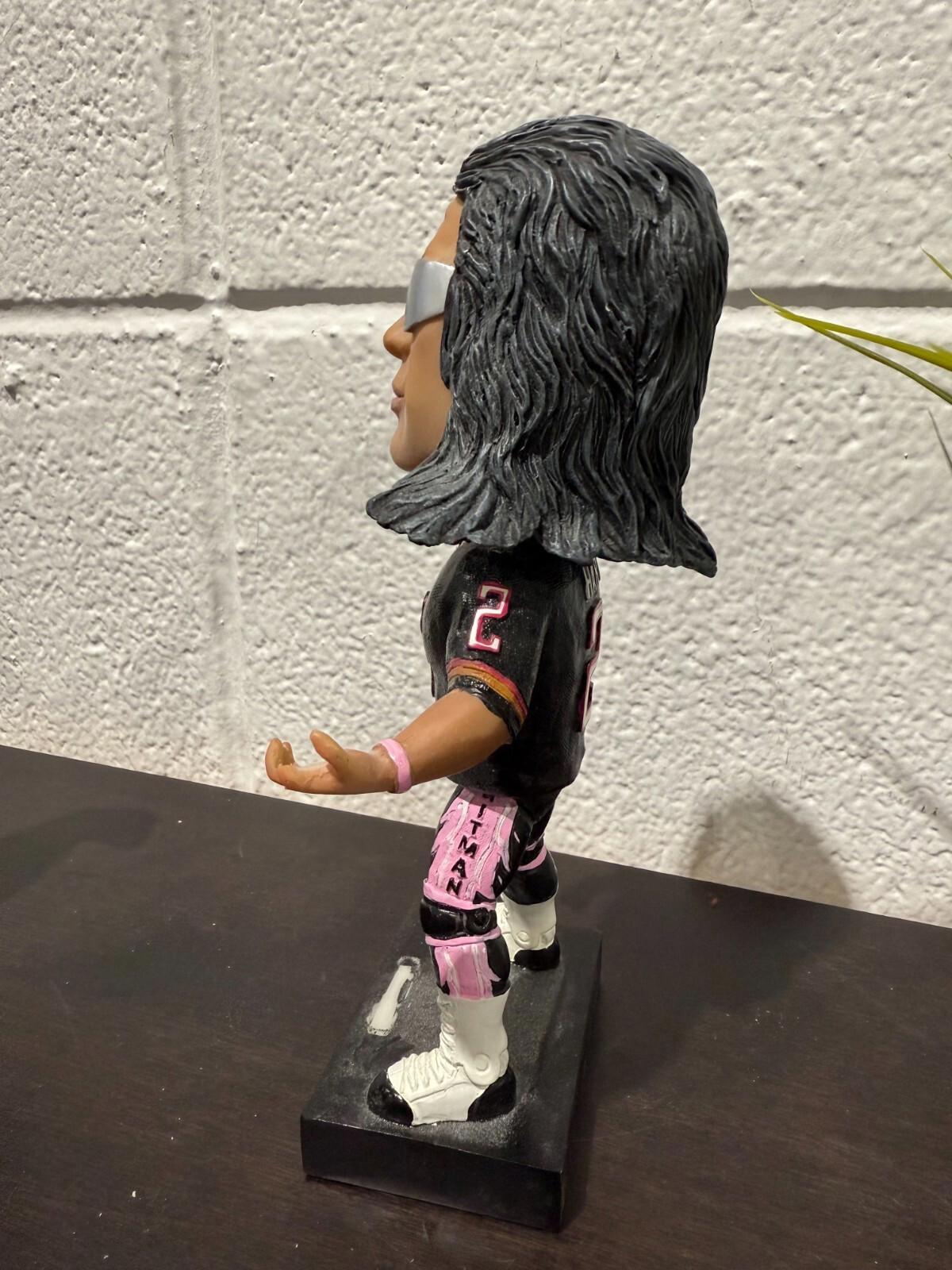 Figurine à tête branlante BRET HART des Hitmen de Calgary (hockey), 7 po, par Wendy’s