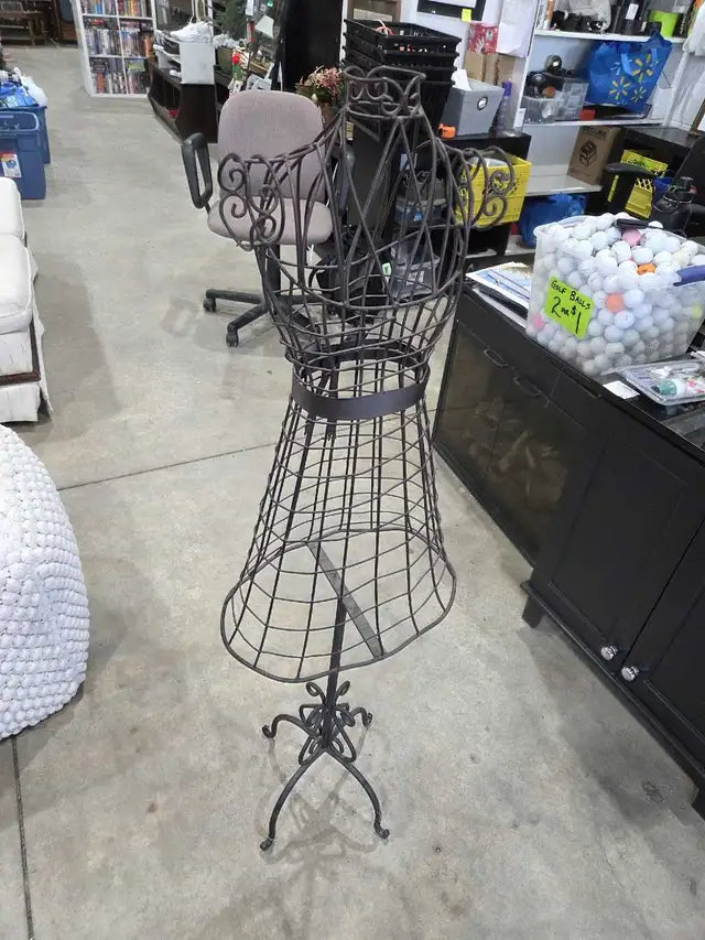 Metal Wire Dress Form