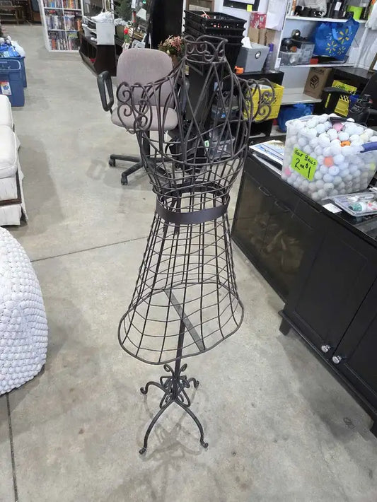 Metal Wire Dress Form