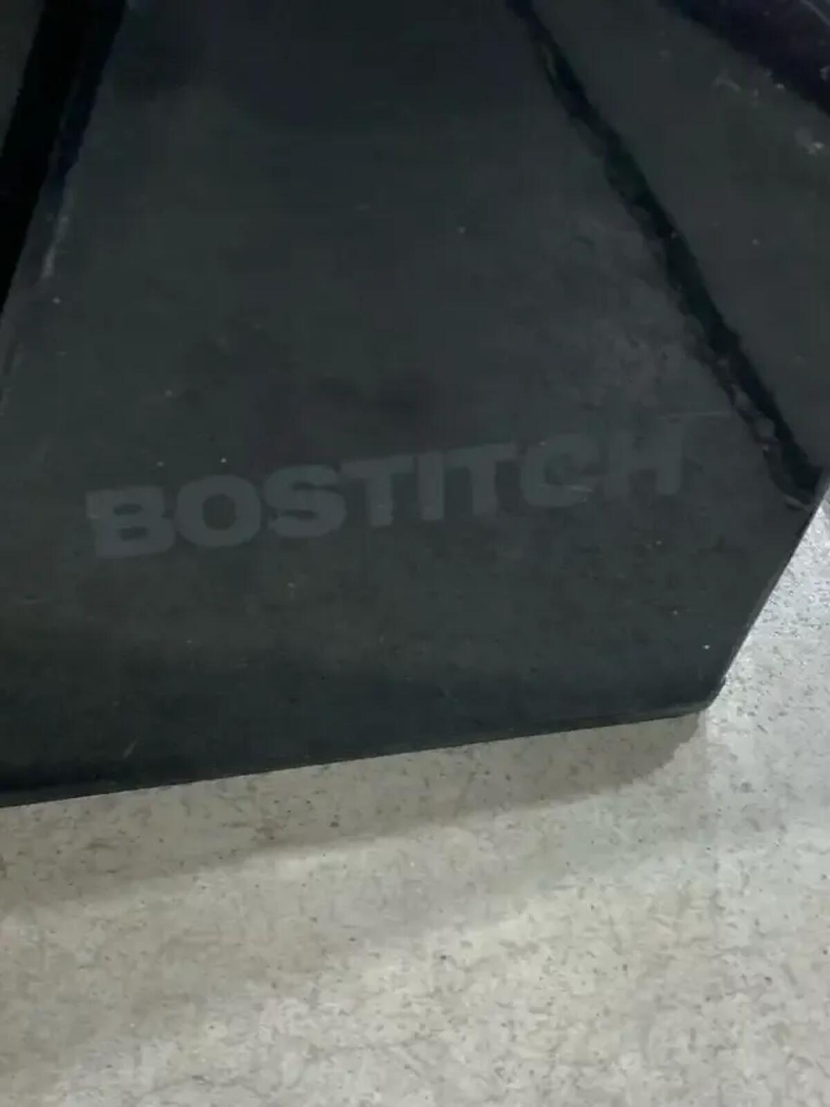Bostitch EZ Squeeze 130