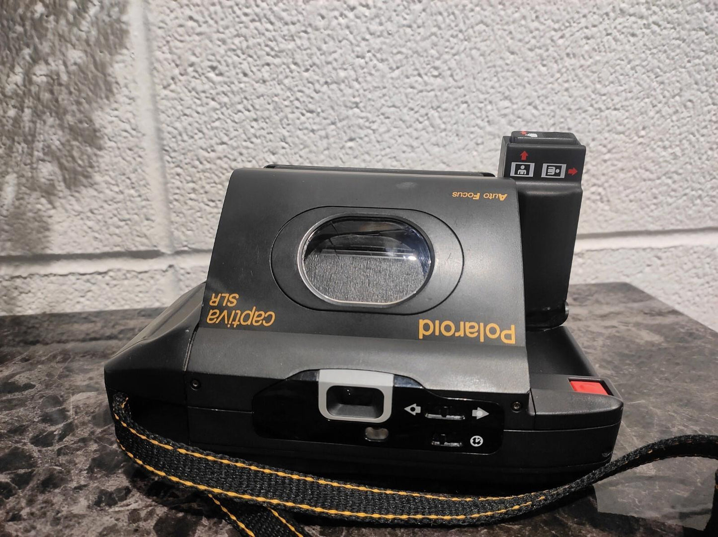 Vintage POLAROID Captiva SLR /QPS Auto Focus Camera F12-107 MM