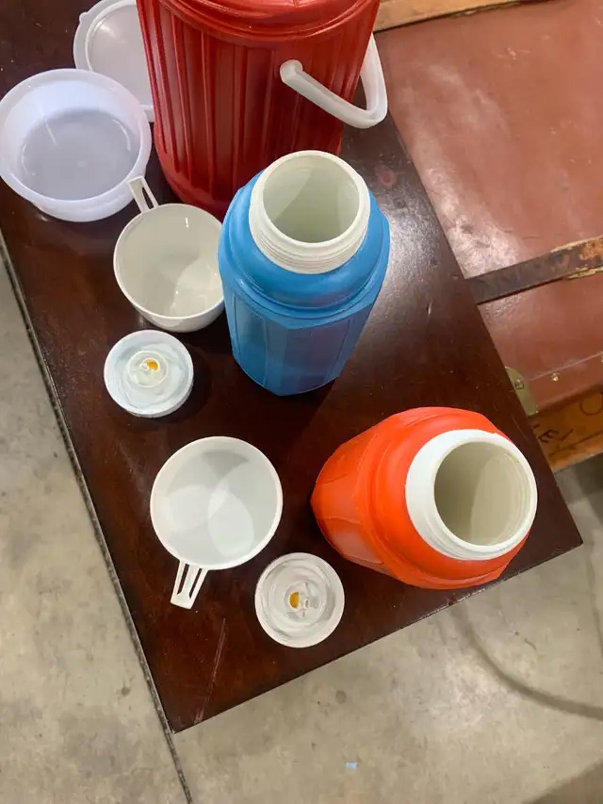 Vibrant Vintage Thermos set