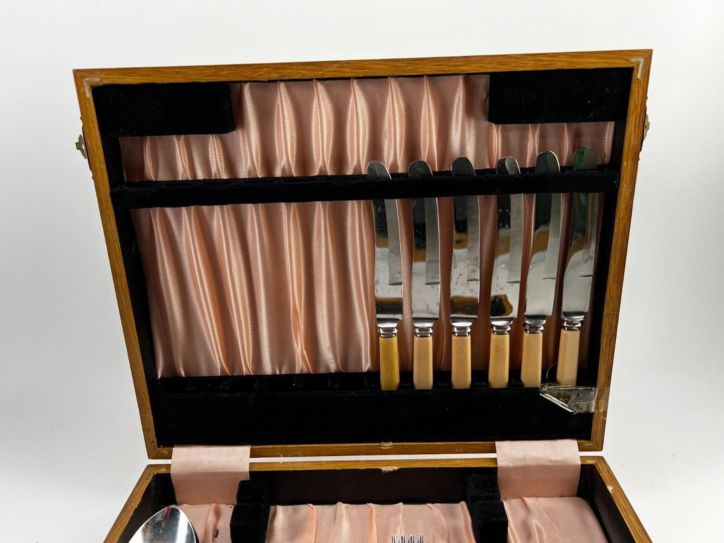 Sheffield England Chromium plated silverware/flatware - Half Set