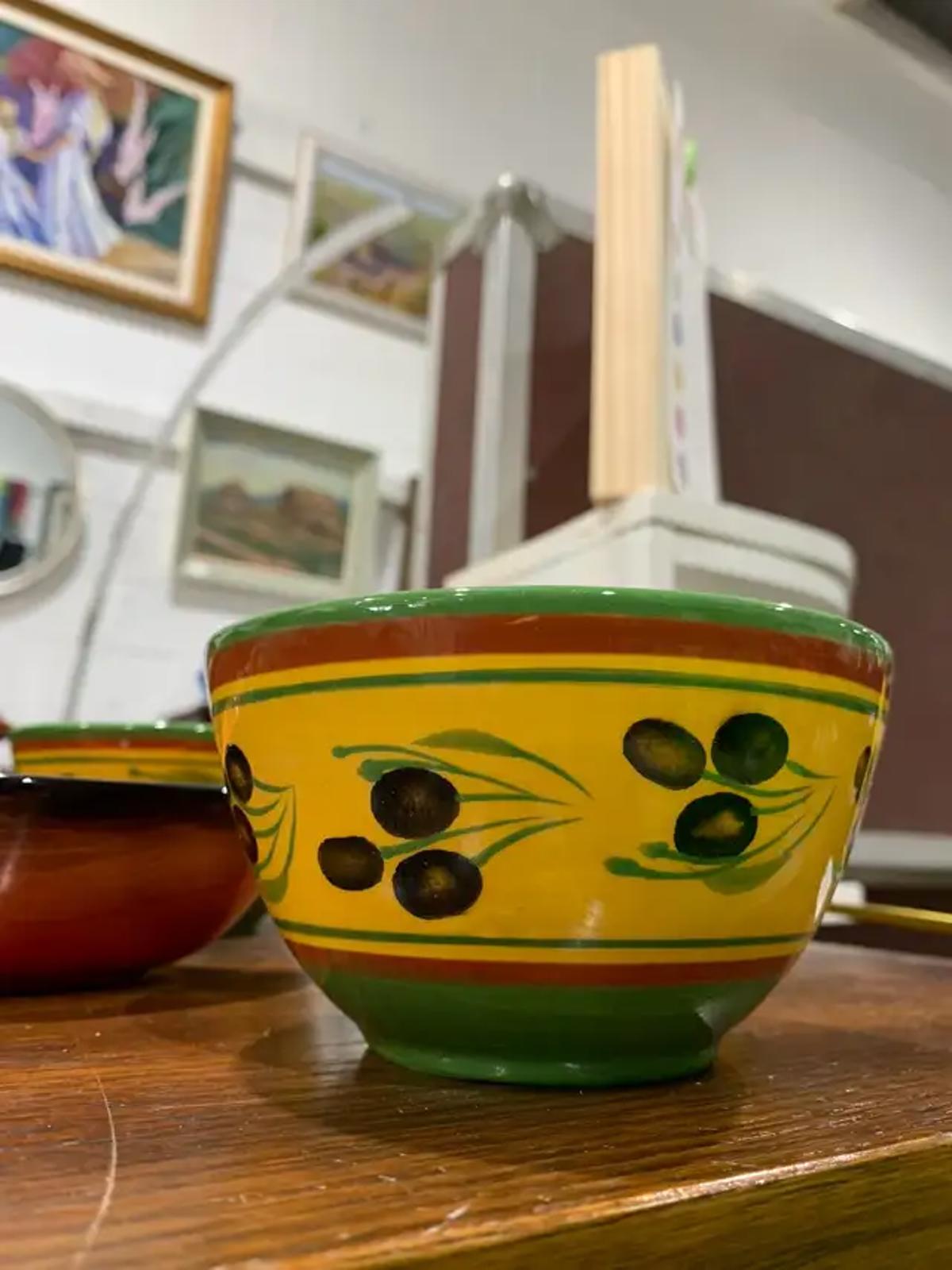 Clay Art Chili Serving Bowls set