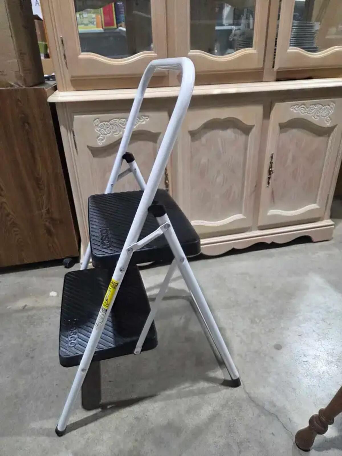 Cosco 2-Step Stool