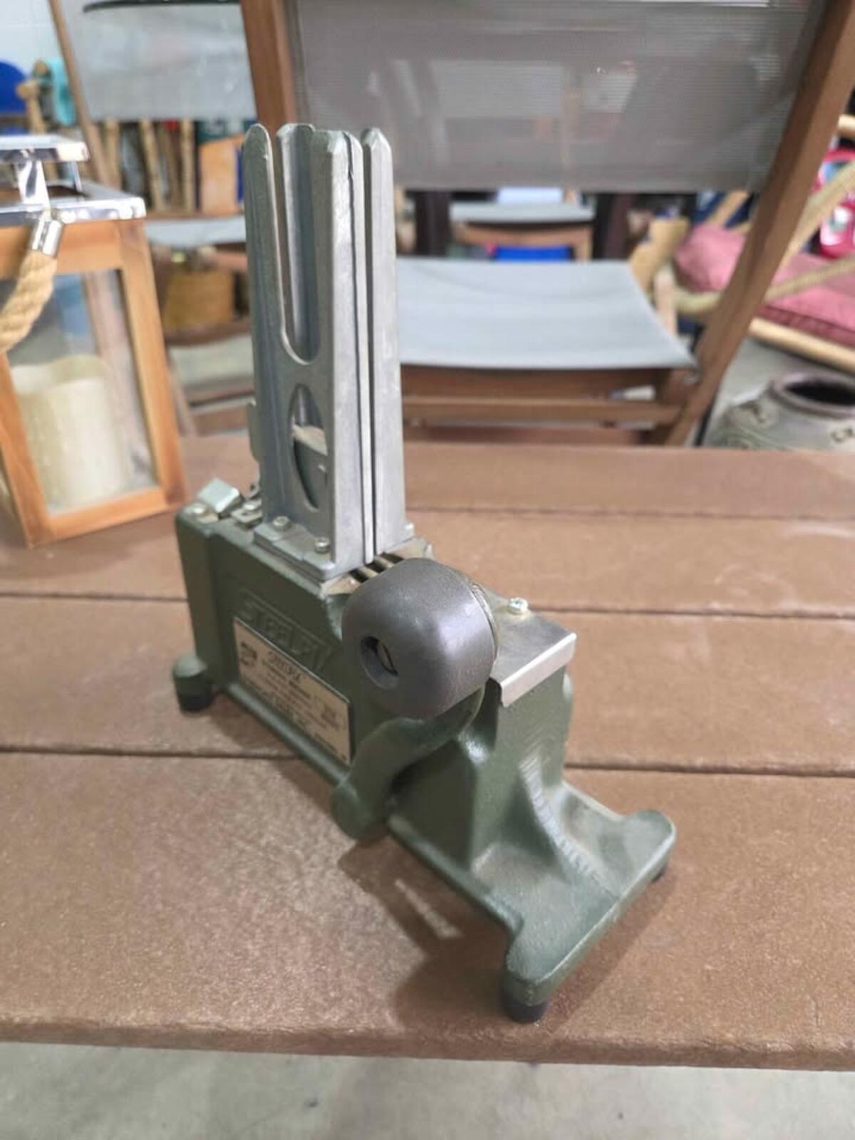 Vintage Steelpix Stemming Machine 35E