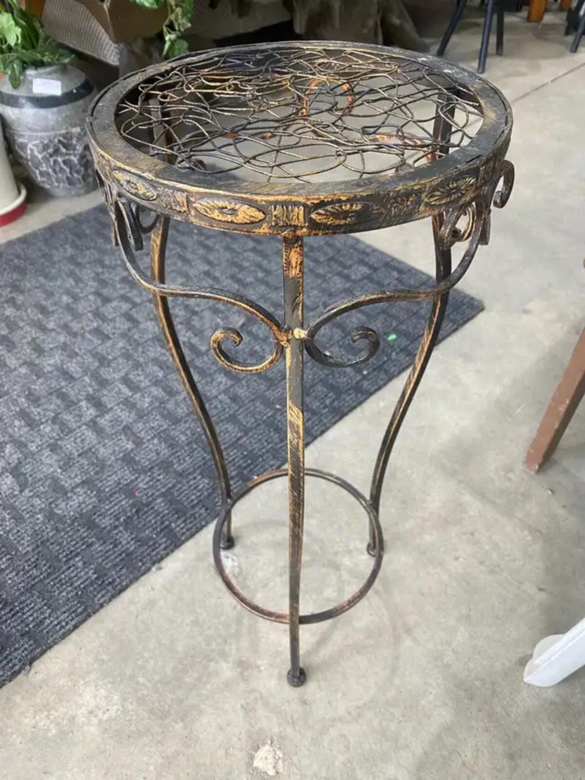Rustic Black & Gold Boho Plant Stand