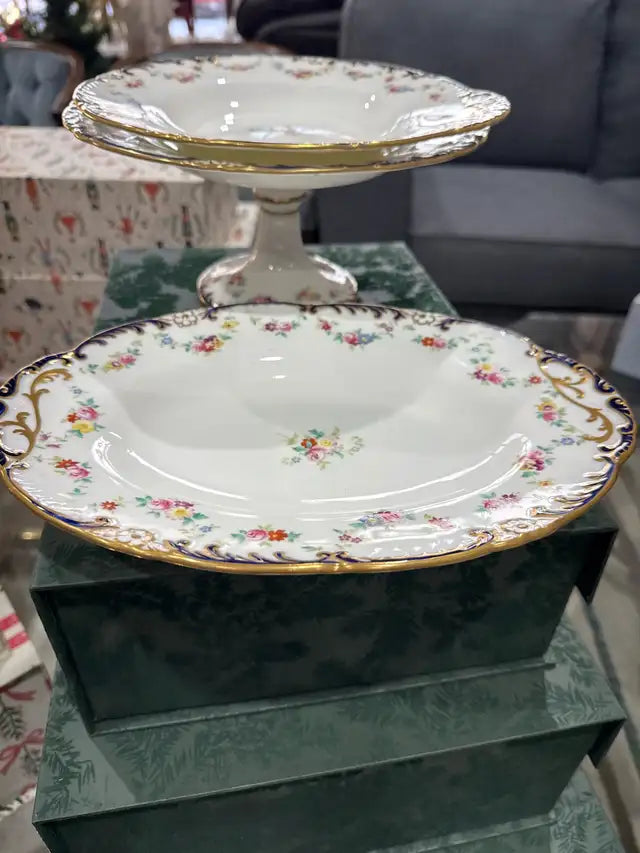 Cake Stand With Plates