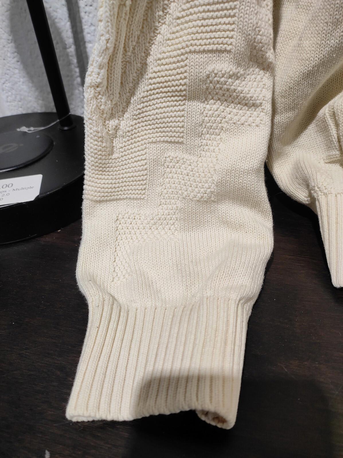 Rio Sollway Calgary Beige Pullover Sweater