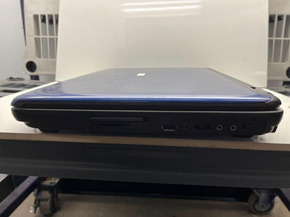 Toshiba Satellite P30 Retro Pentium 4 Laptop FOR PARTS