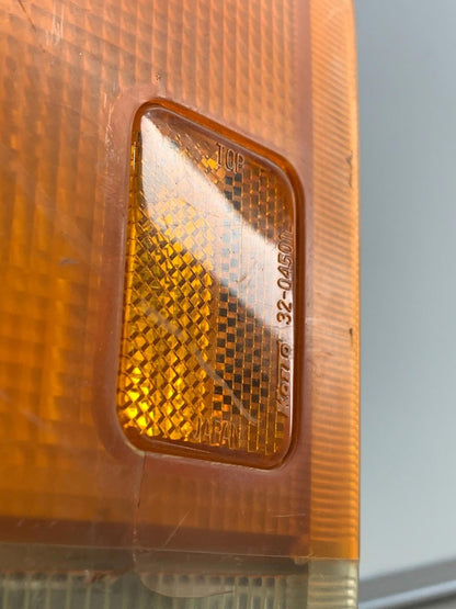 ISUZU NPR W4500 W5500 LEFT FRONT MARKER LIGHT