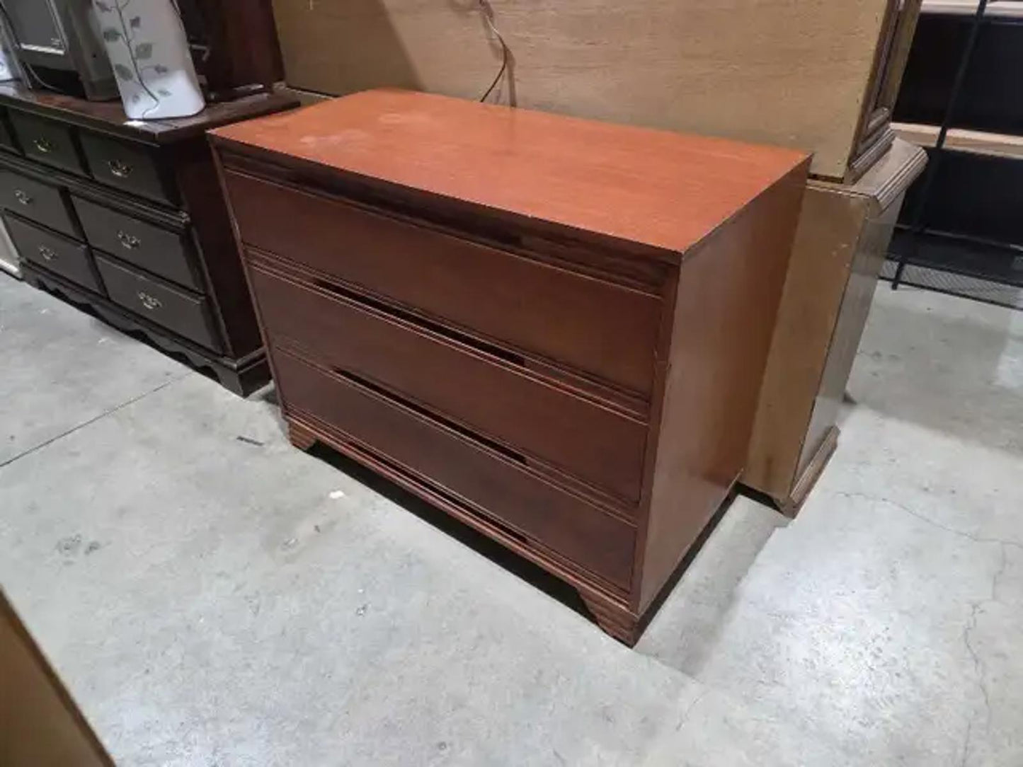Vintage Solid Wooden 3-Drawer Dresser