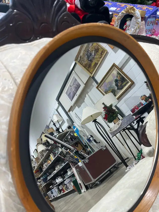 Round Mirror