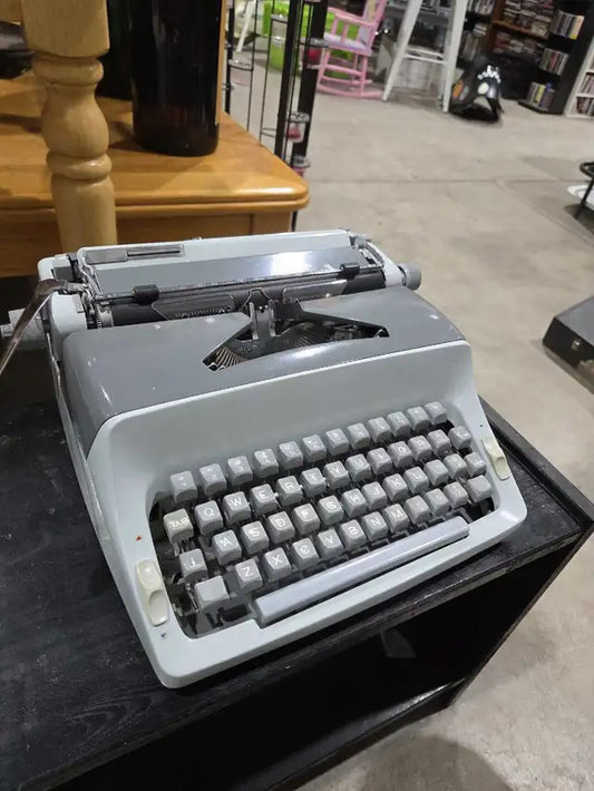 Vintage Commodore 2200 Typewriter