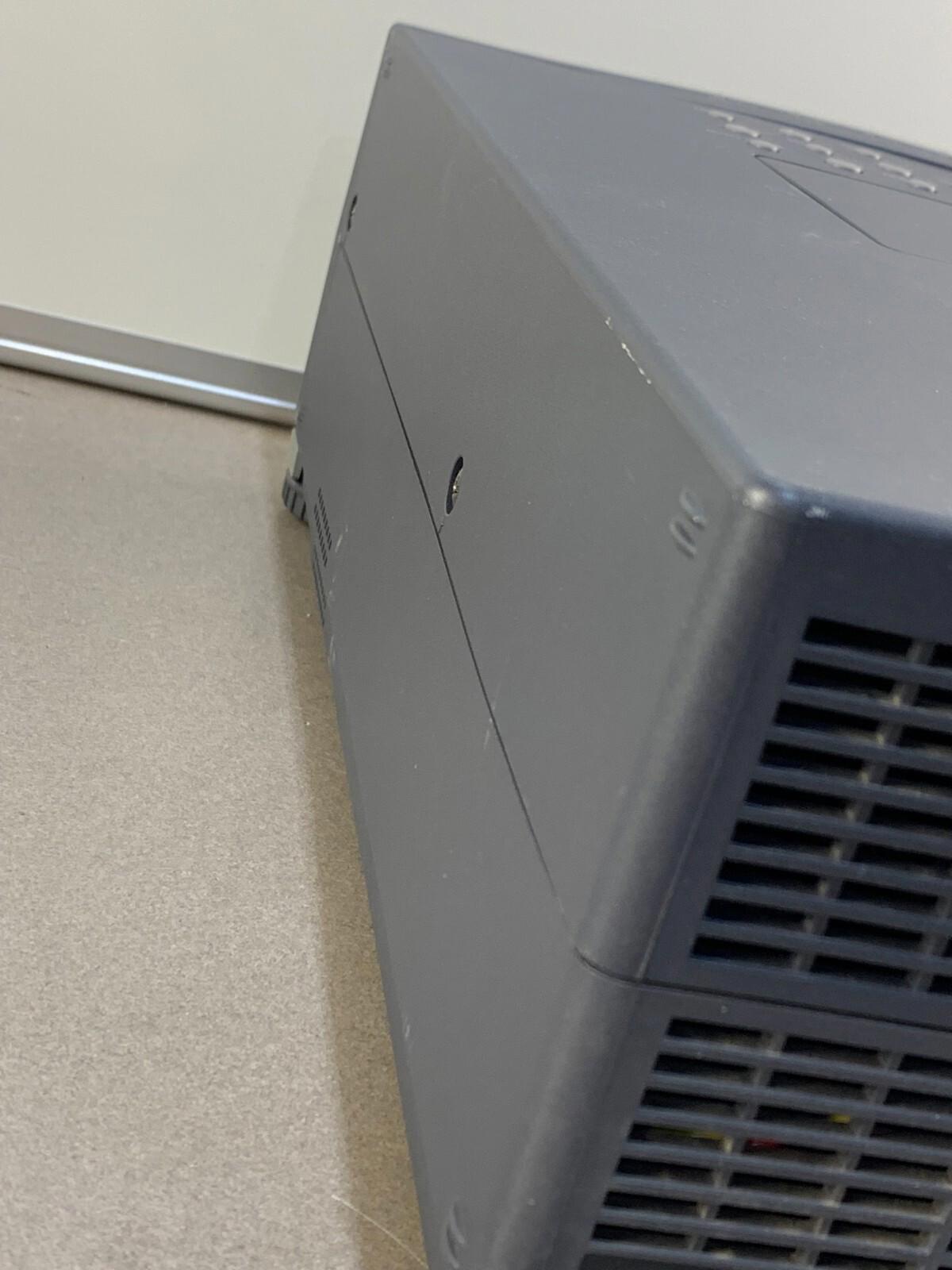 Sanyo PLC-SP10N Multimedia Pro X-IV Conference Room Projector