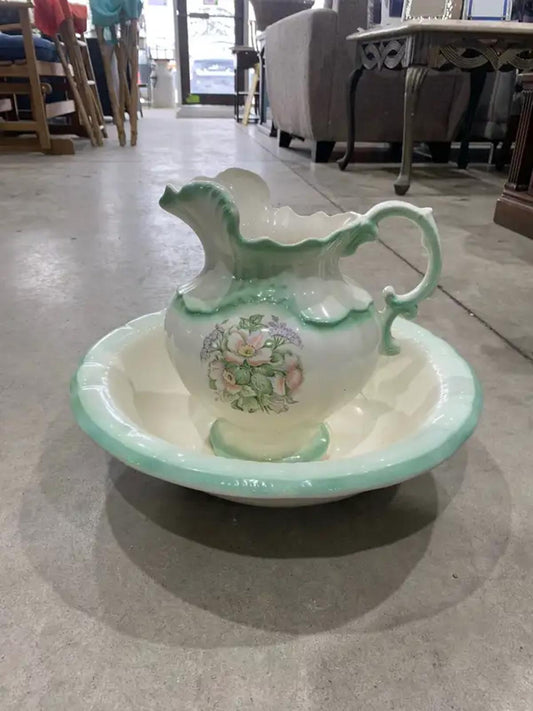 Pastel Green Antique Chamber Pot Set 3 piece