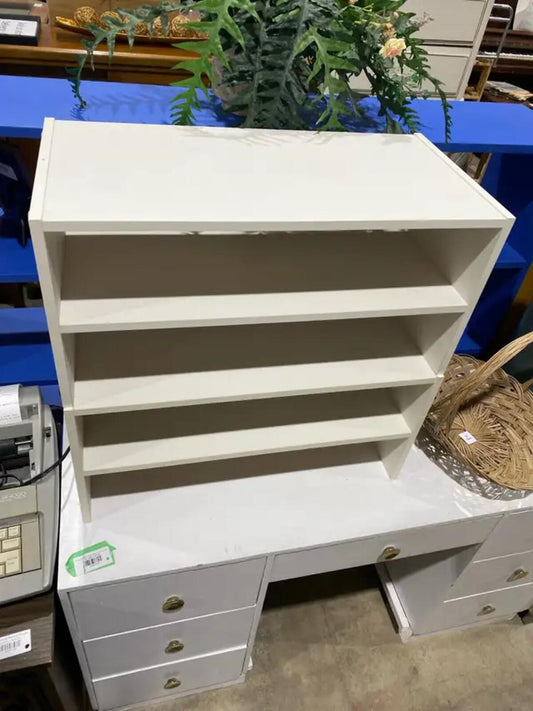 Set of 2 Stackable White Shelfs
