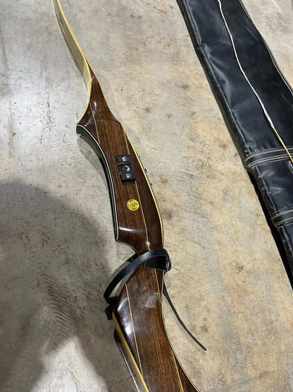 Vintage Bear Temujin target bow