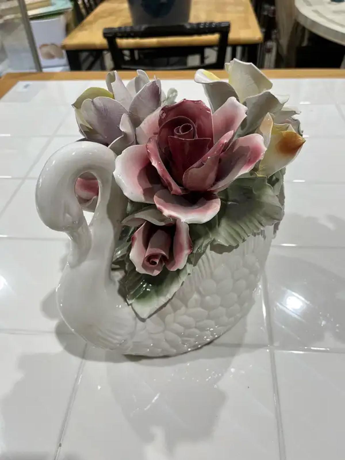 Vintage Capodimonte Swan Planter