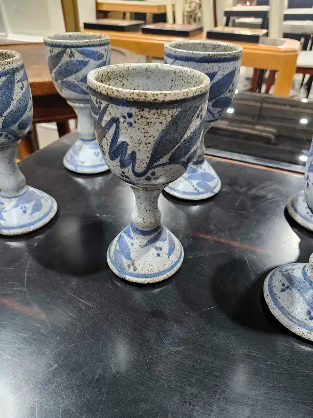 Coupes peintes à la main