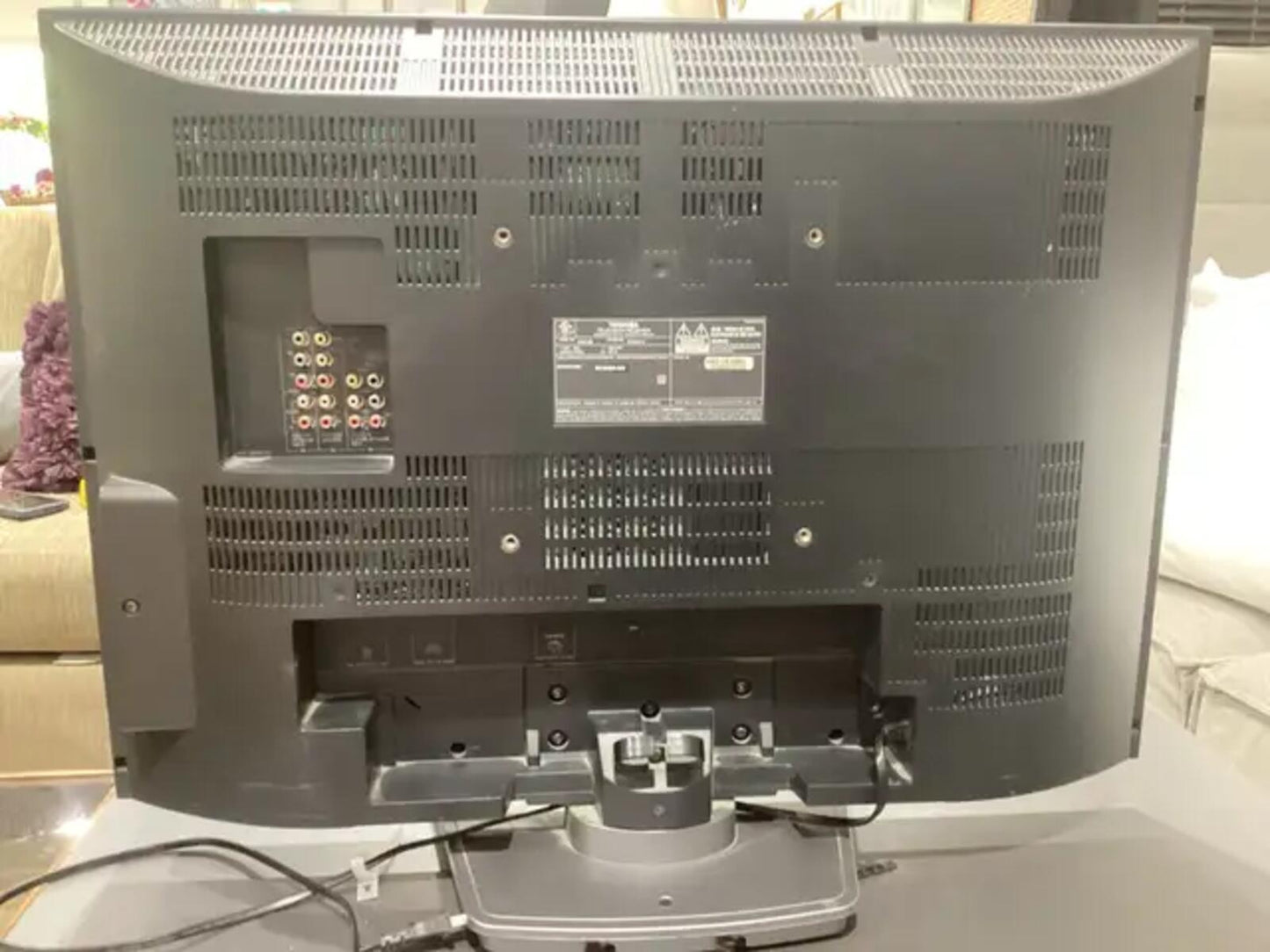 Toshiba 32HL86 LCD TV