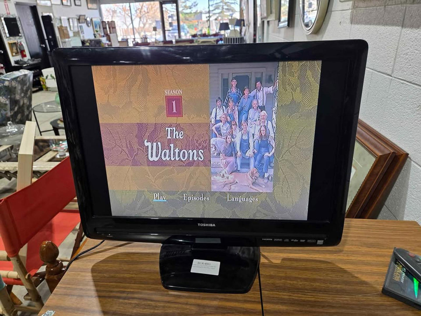 Toshiba 22" LCD TV DVD HDMI Combo (DVD not Ejecting)