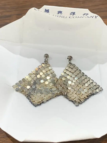 2 pairs of Earings