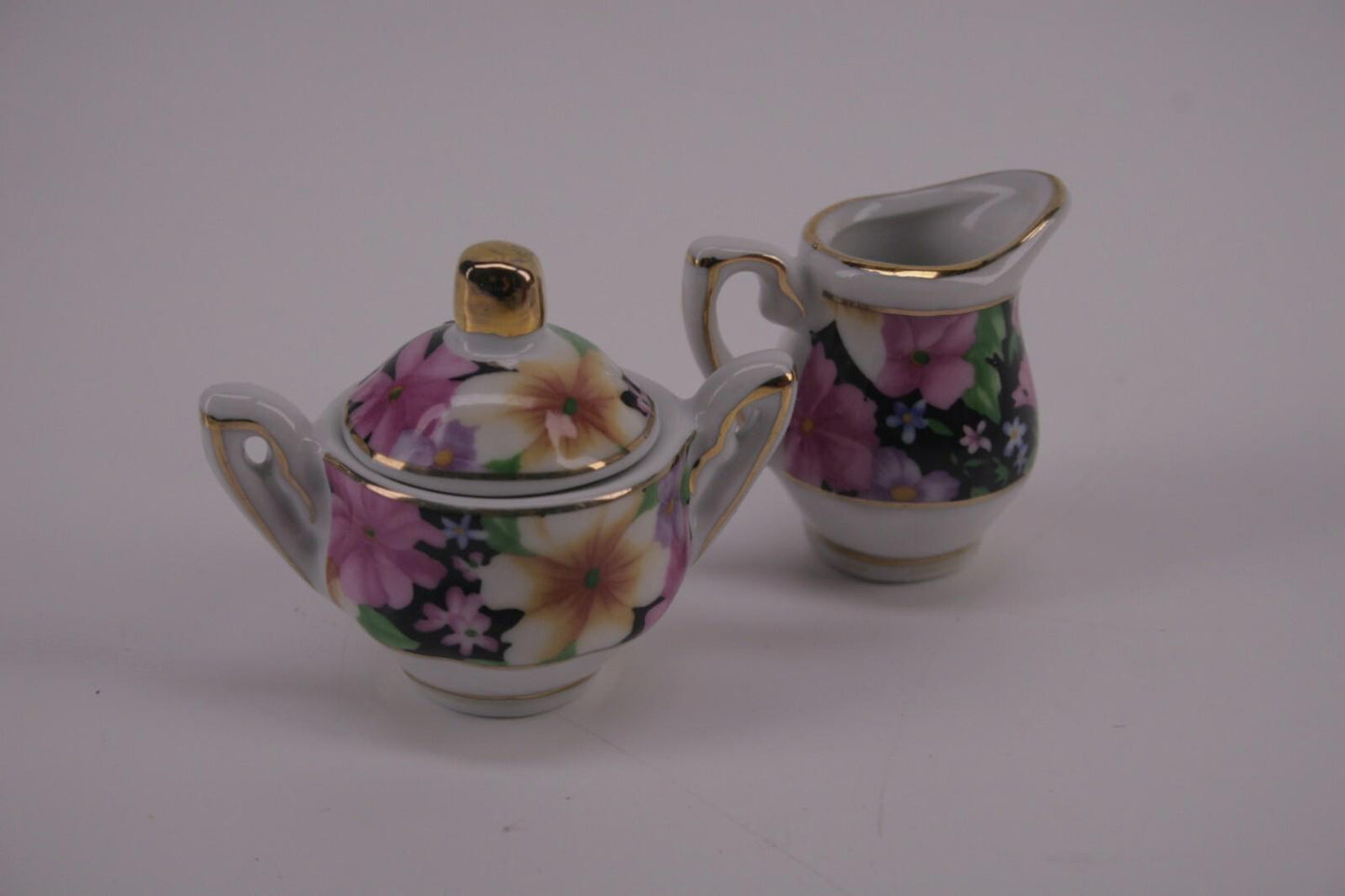 Mini teaset (mixed flower W/Gold) 7 PIECES