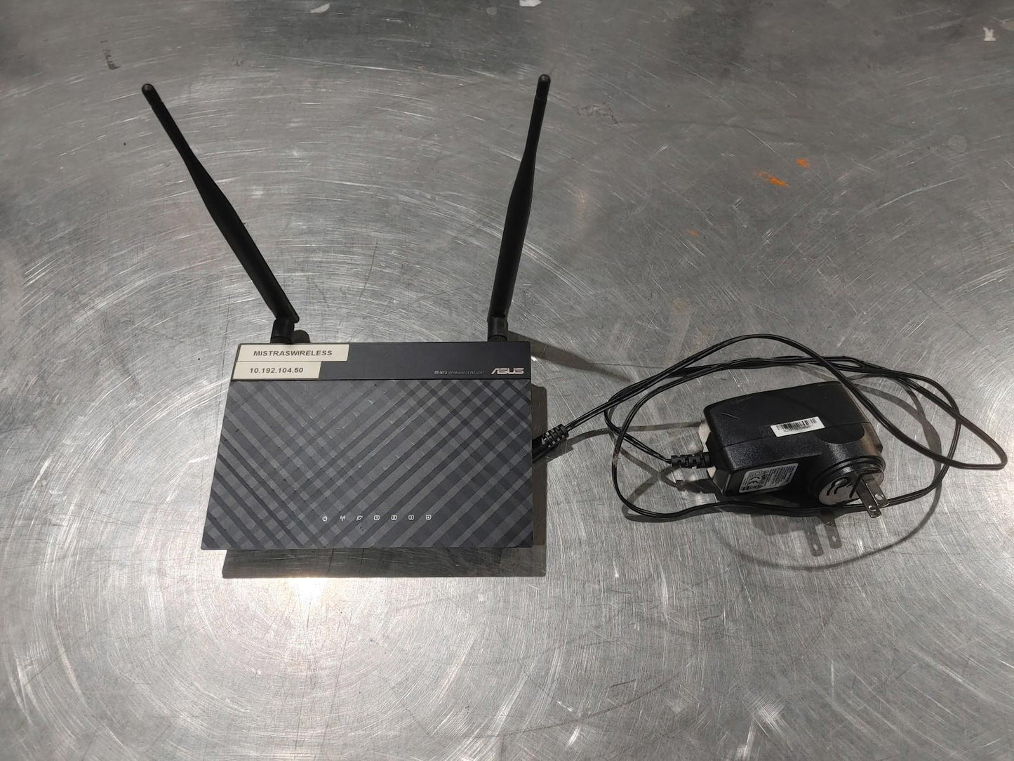 Excellent Condition ASUS RT-N12 Wireless N Router Black Power Tested w/ AC Cord