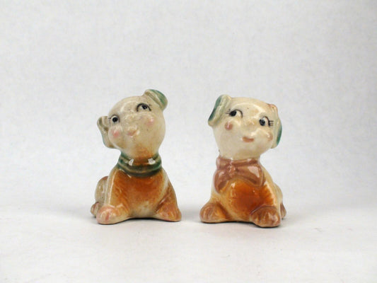 Vintage Dogs In Love Salt & Pepper Shakers - Good Condition